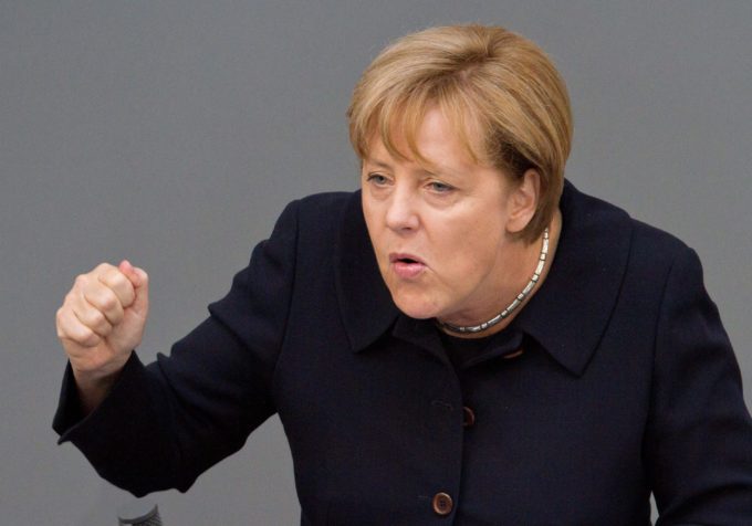 UUU Ekonomika Vokietija Merkel Pramonë Gamyba 
A. Merkel: Vokietijai sekasi gerai. EPA-ELTA nuotr.
Berlynas, rugsëjo 7 d. (EPA-ELTA). Vokietijos kanclerë Angela Merkel (Angela Merkel) (nuotr.) tikina, kad didþiausiai Europos ekonomikai sekasi gerai ir kad ji iðvengs naujos krizës. JG